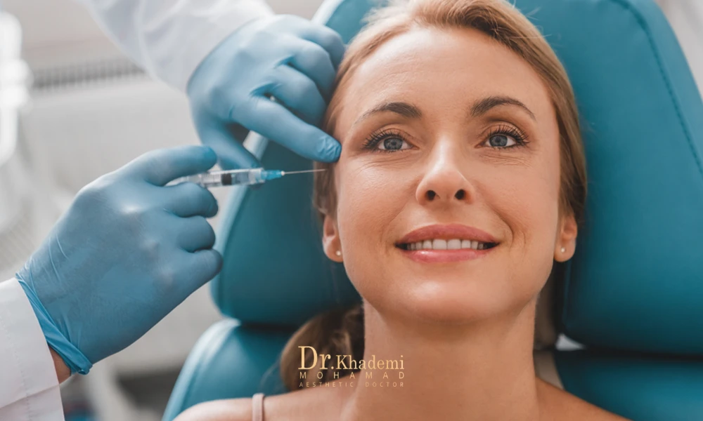 تزریق بوتاکس به صورت یک خانم